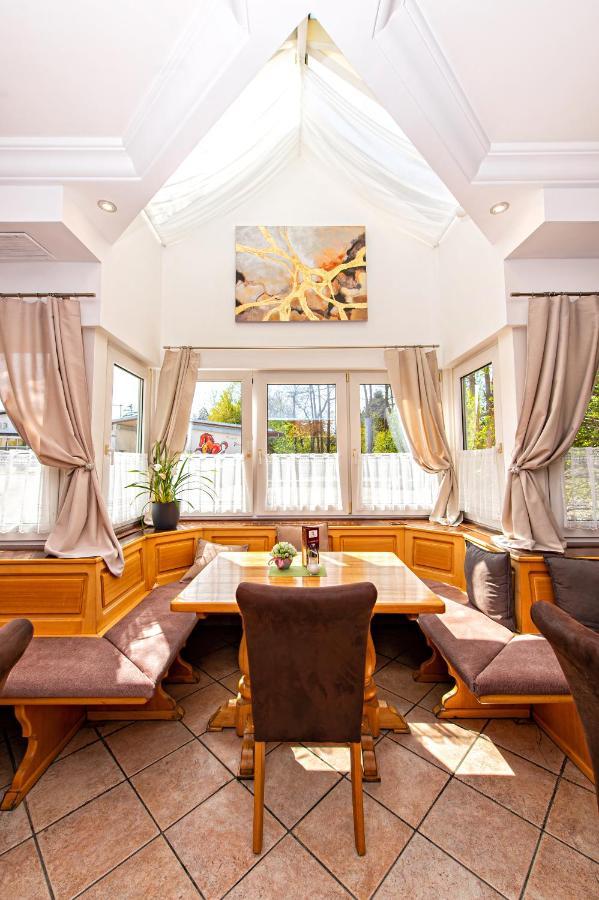 Hotel Wiental Pressbaum Luaran gambar