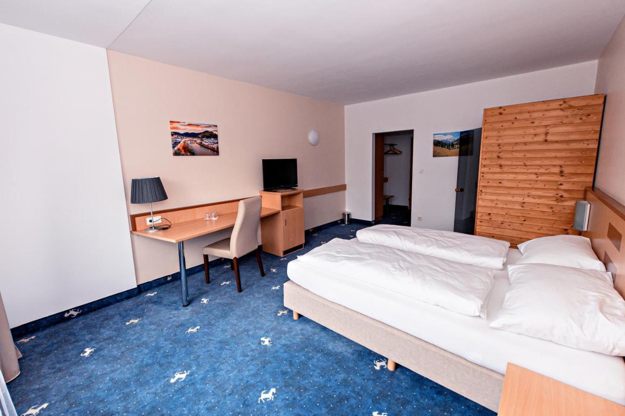 Hotel Wiental Pressbaum Luaran gambar
