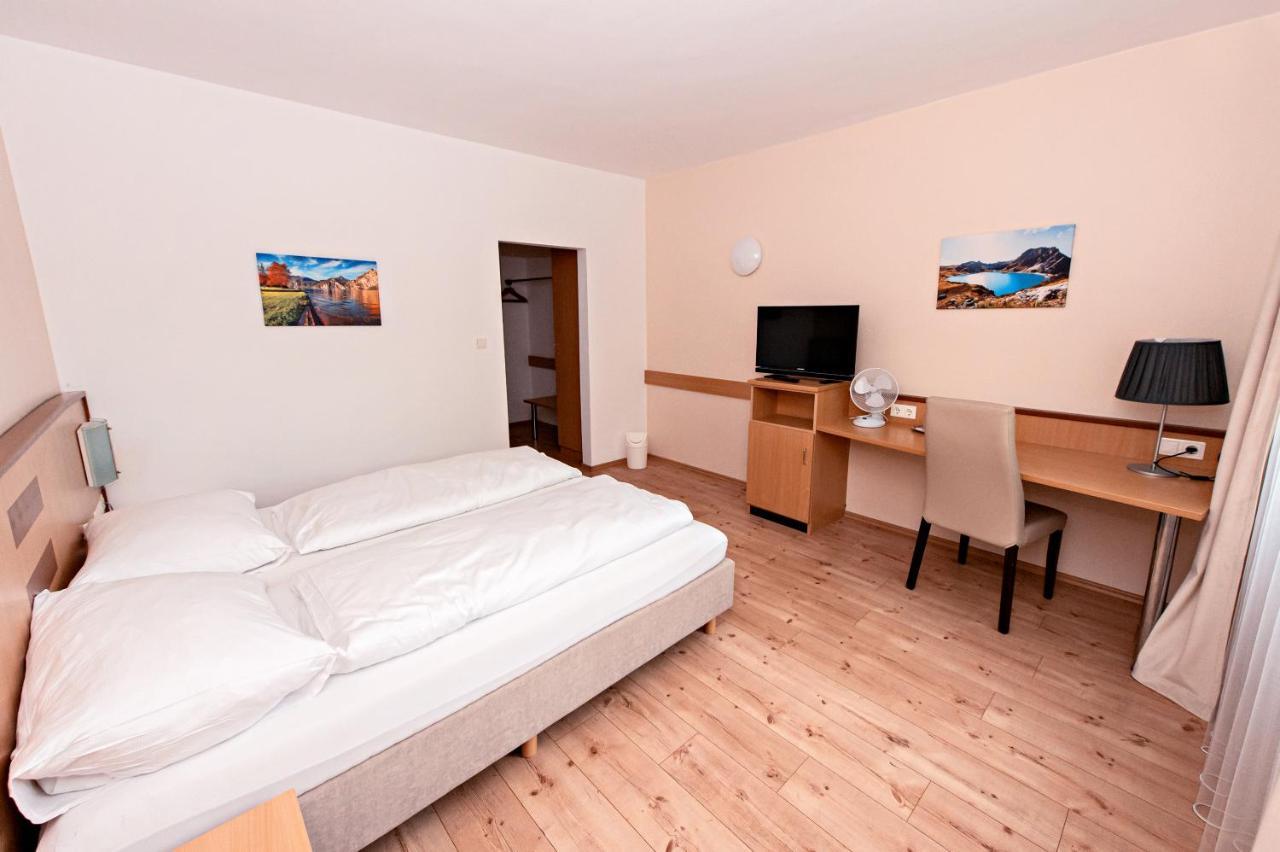 Hotel Wiental Pressbaum Luaran gambar