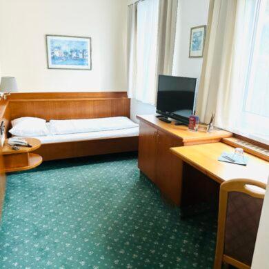 Hotel Wiental Pressbaum Luaran gambar